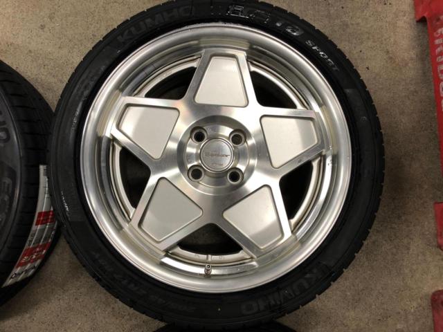 WORK
SEEKER
SX
+
KUMHO
ECSTA
SPORT
PS72
205 / 45R17