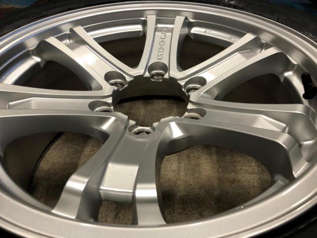 weds
KEELER
FORCE
+
KENDA
KR 201
215 / 60R17
96H