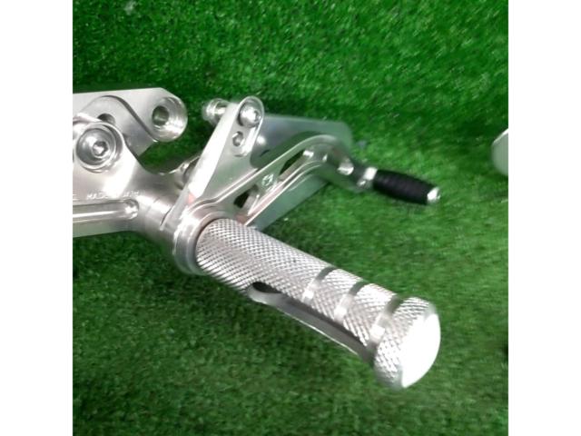 Moriwaki Engineering スイングステップキット【CB1300SF/SC54(’03-’20)】