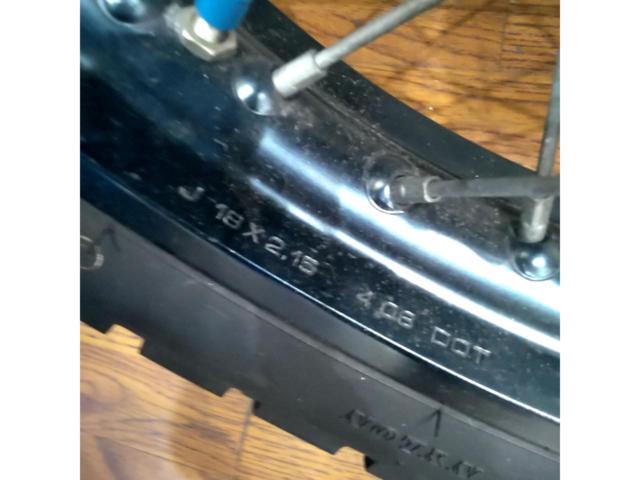 YAMAHA
SR400
Original rear wheel