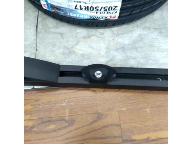 Unknown Manufacturer
Wheel chocks
