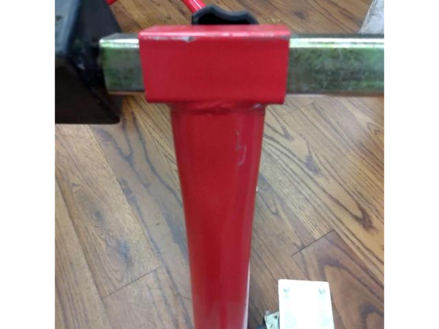 KIKAIYA
Maintenance stand
Rear
Comes with 5 casters