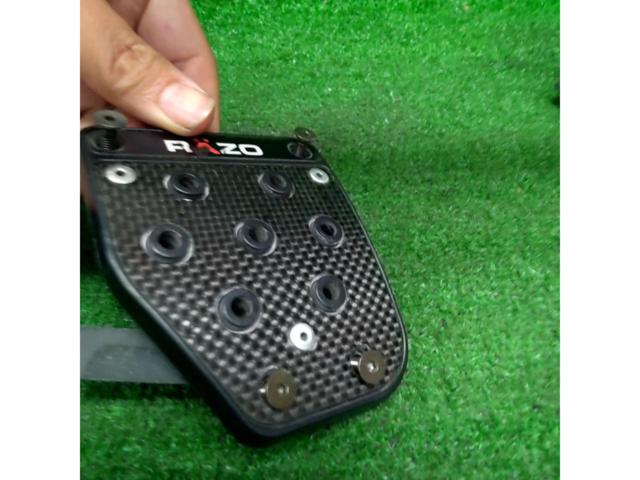RAZO
Carbon pedal set
RP55
For manual car