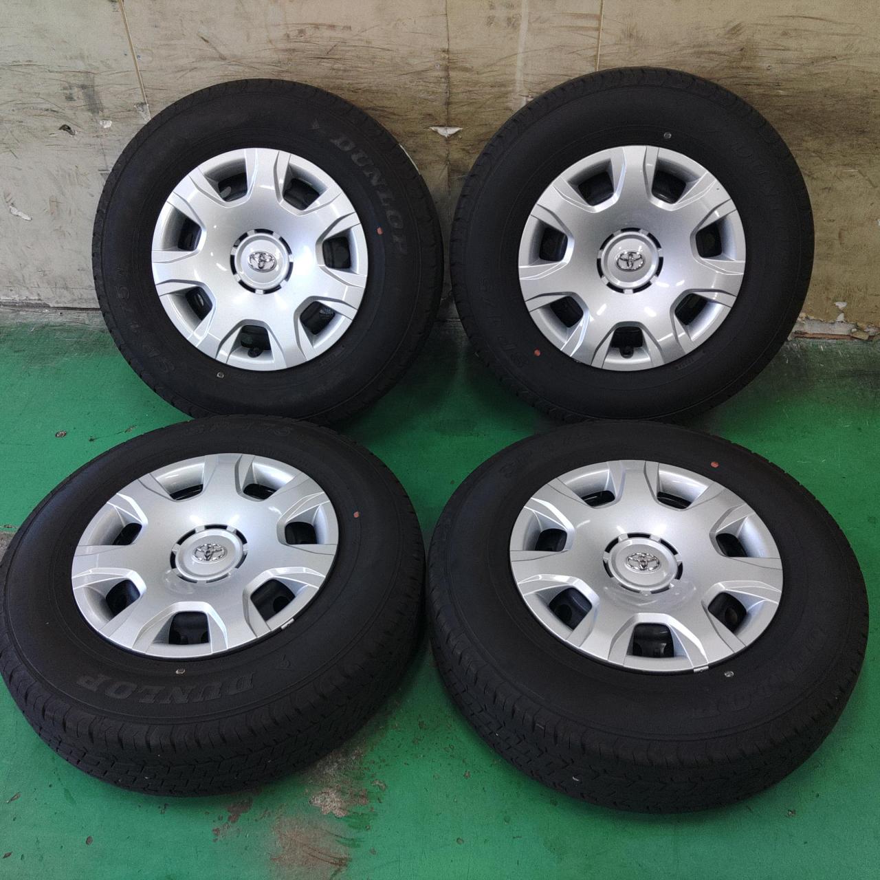 Toyota
Hiace genuine steel wheel + DUNLOP
SP175N
