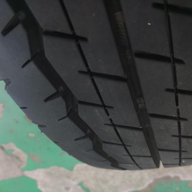Toyota
Hiace genuine steel wheel + DUNLOP
SP175N