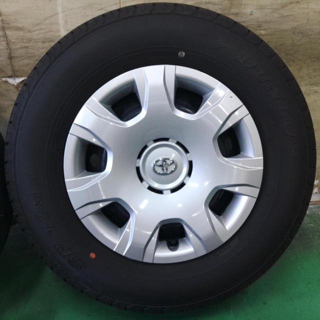 Toyota
Hiace genuine steel wheel + DUNLOP
SP175N