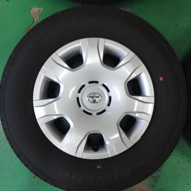 Toyota
Hiace genuine steel wheel + DUNLOP
SP175N