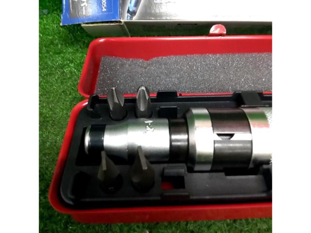 ASTRO PRODUCTS インパクトドライバー AP020054