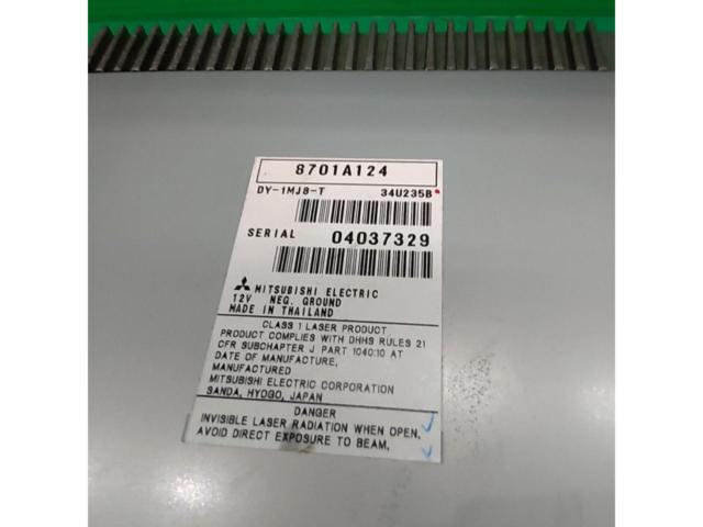 三菱純正 CDチューナー 8701A124
