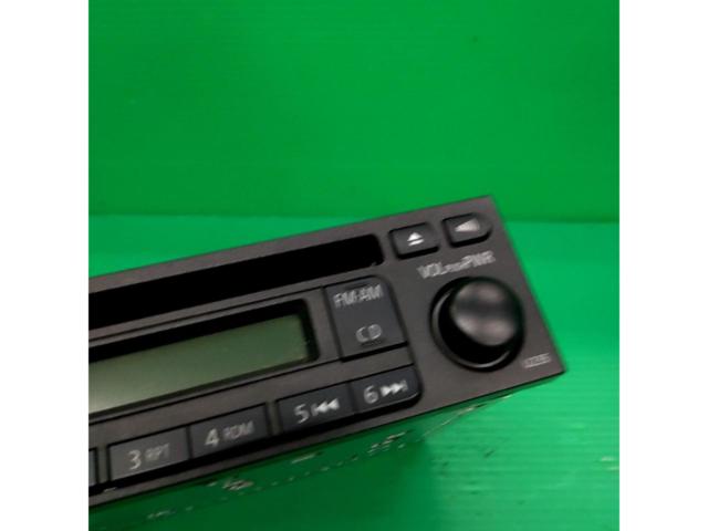 三菱純正 CDチューナー 8701A124