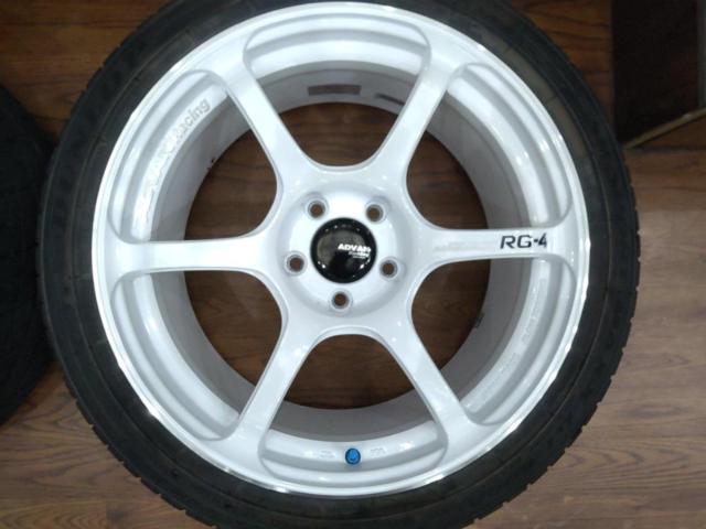 YOKOHAMA ADVAN Racing RG-4+DUNLOP SP SPORT MAXX GT 600A