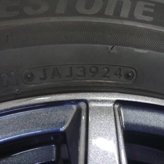 【コンテナ3】weds TEAD+BRIDGESTONE BLIZZAK VRX3