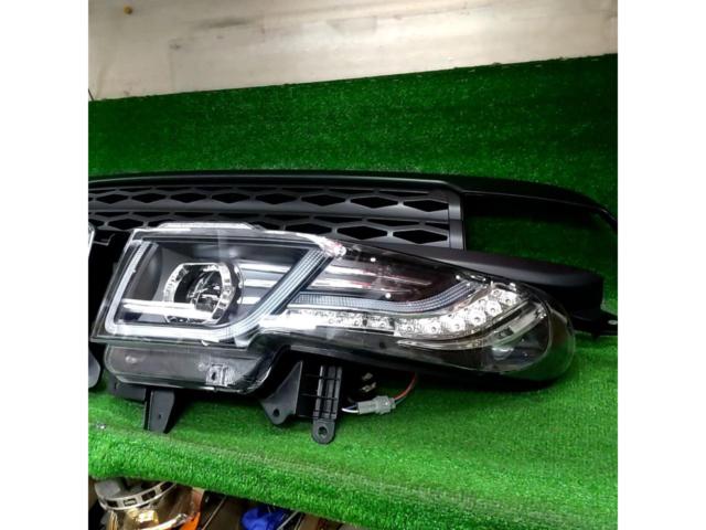 VLAND フロントグリル + ヘッドライトセット【FJクルーザー/GSJ15W】