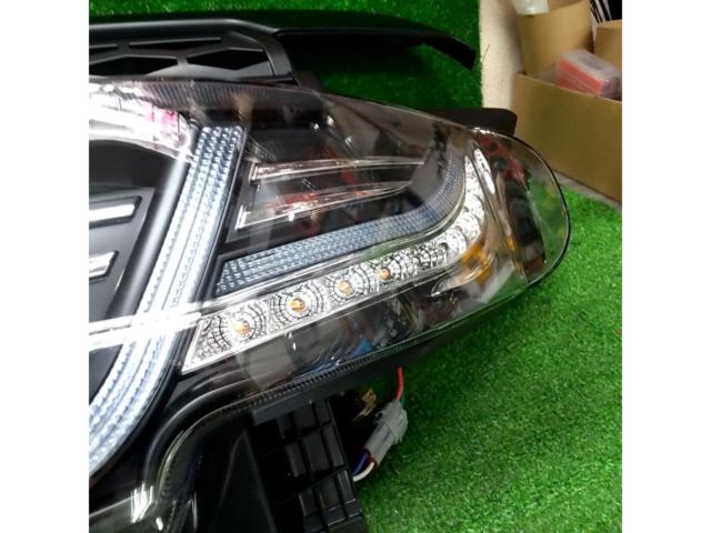 VLAND フロントグリル + ヘッドライトセット【FJクルーザー/GSJ15W】