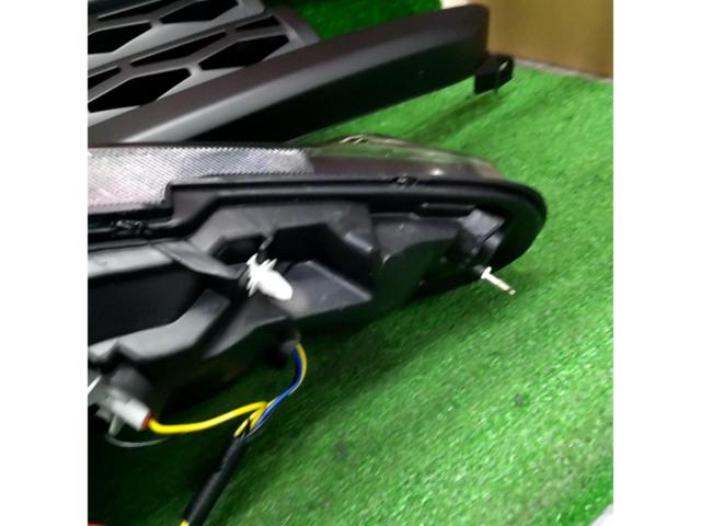 VLAND フロントグリル + ヘッドライトセット【FJクルーザー/GSJ15W】