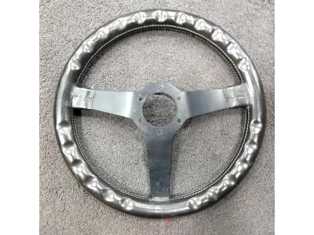 MOMO Gilles Villeneuve 350mm ブラックレザーステアリング