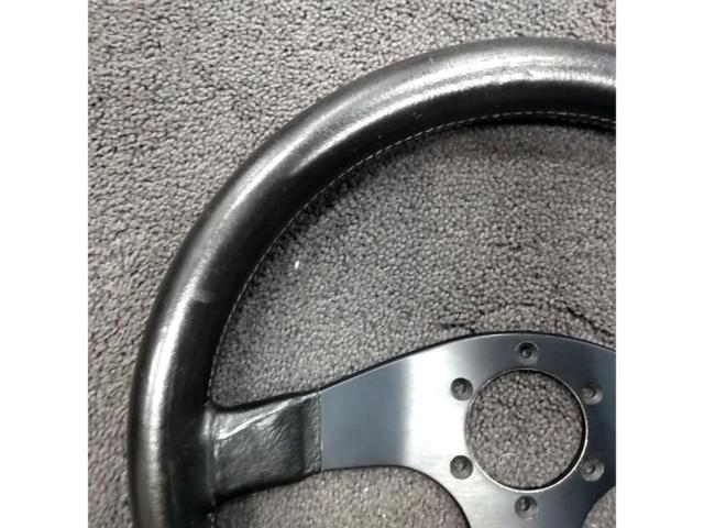 MOMO Cavallino2 350mm ブラックレザーステアリング