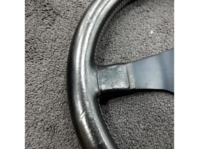 MOMO Cavallino2 350mm ブラックレザーステアリング