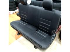 トヨタ ハイエース 200系 純正 セカンドシート