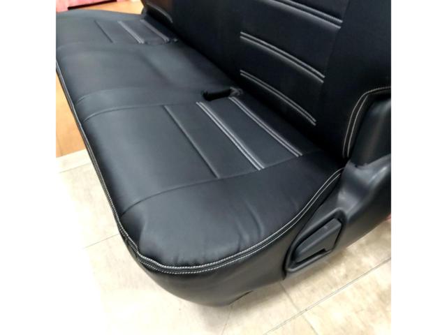 トヨタ ハイエース 200系 純正 セカンドシート