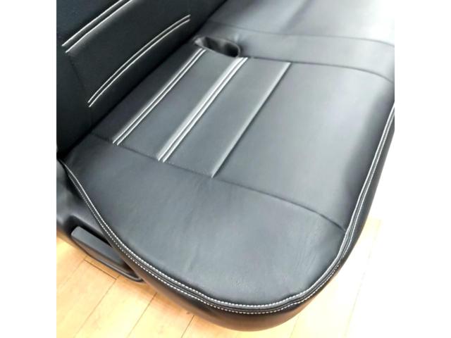 トヨタ ハイエース 200系 純正 セカンドシート