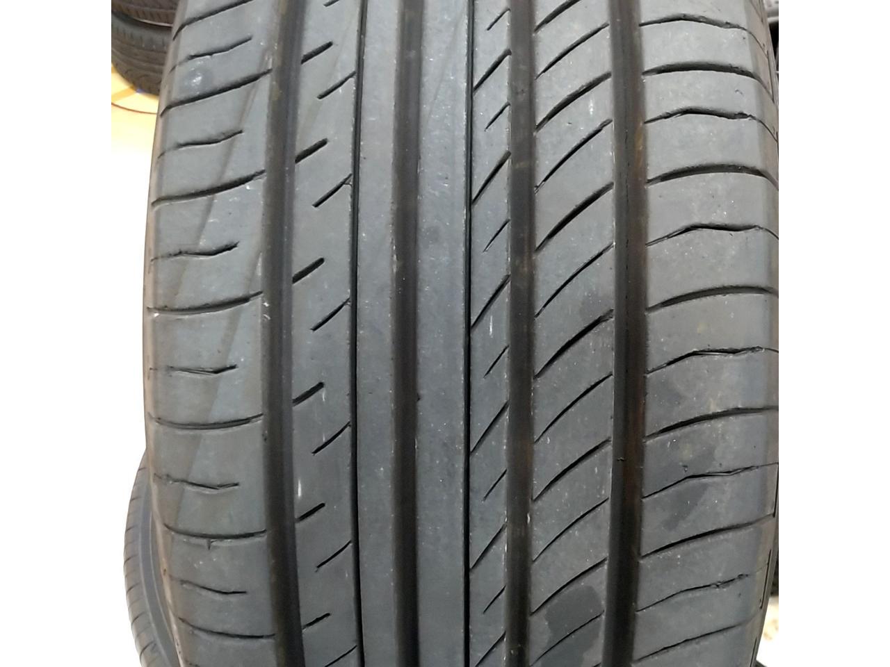 YOKOHAMA
ADVAN
db
V552
235 / 55R19
Two