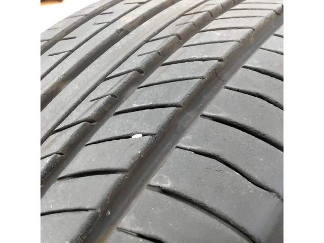 YOKOHAMA
ADVAN
db
V552
235 / 55R19
Two