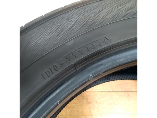 YOKOHAMA
ADVAN
db
V552
235 / 55R19
Single