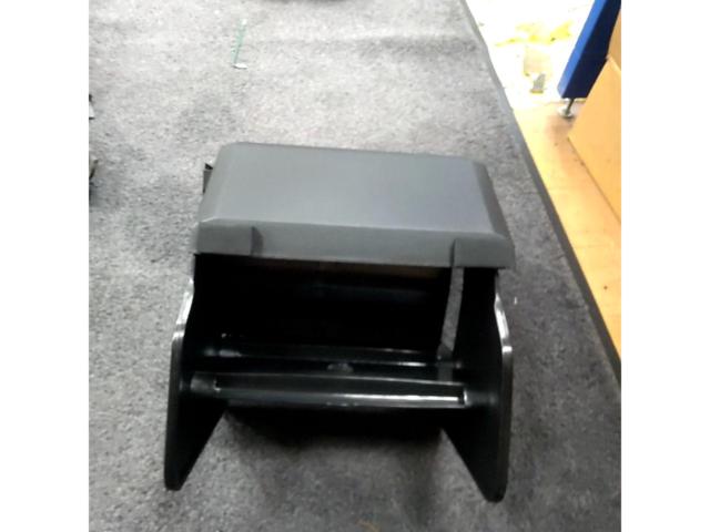 【トヨタ 200系 ハイエース】カーメイト コンソールボックス NZ534