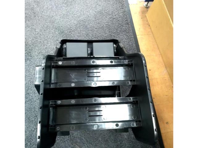 【トヨタ 200系 ハイエース】カーメイト コンソールボックス NZ534