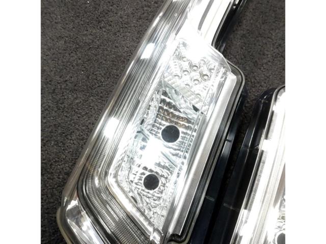 LA150S Move genuine taillights