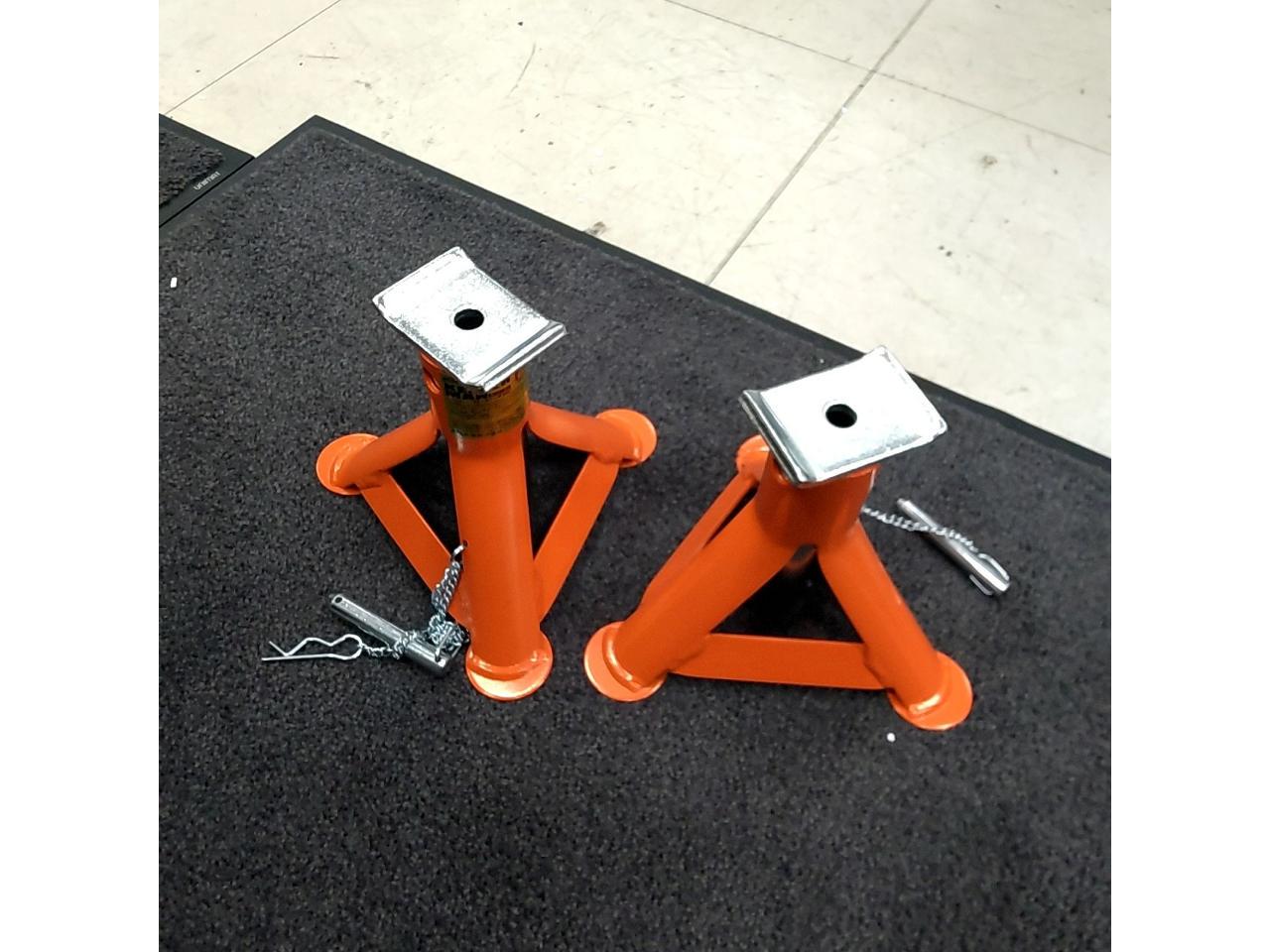 BAL
Jack stand
Keeper Man
For 2t
No.925