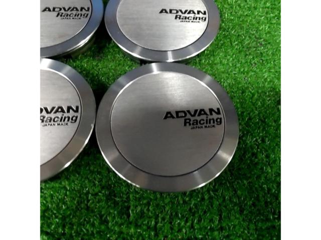 ADVAN
Center cap