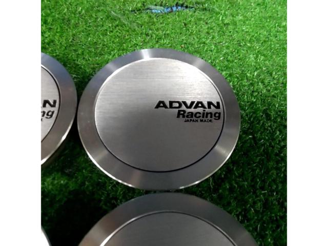 ADVAN
Center cap