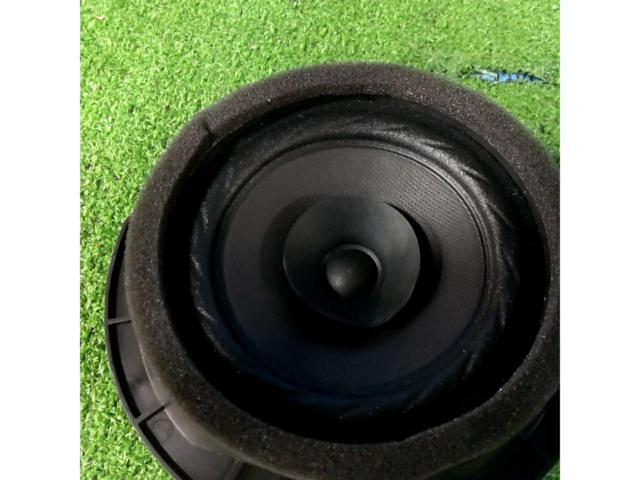 JB64 / Jimny
Genuine speaker
2 pieces