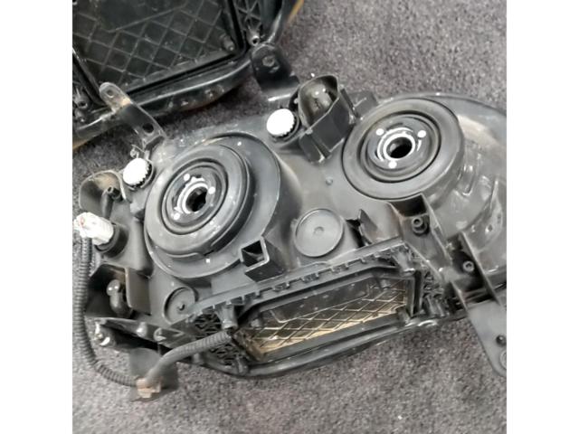 ダイハツ タントカスタム L150系 純正 ヘッドライト 左右
