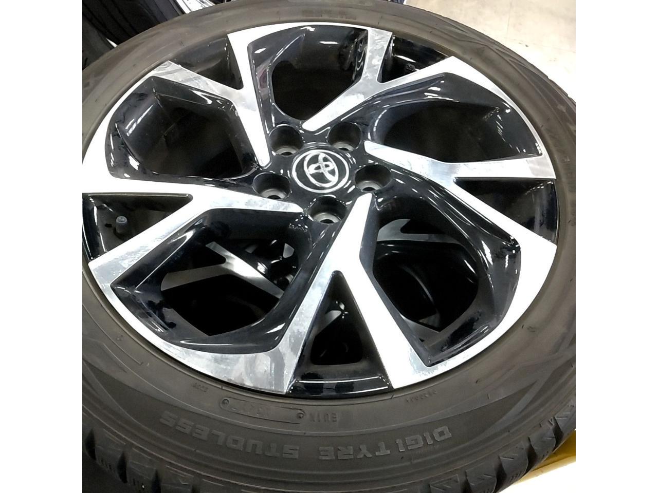 Toyota
C-HR
Original wheel
