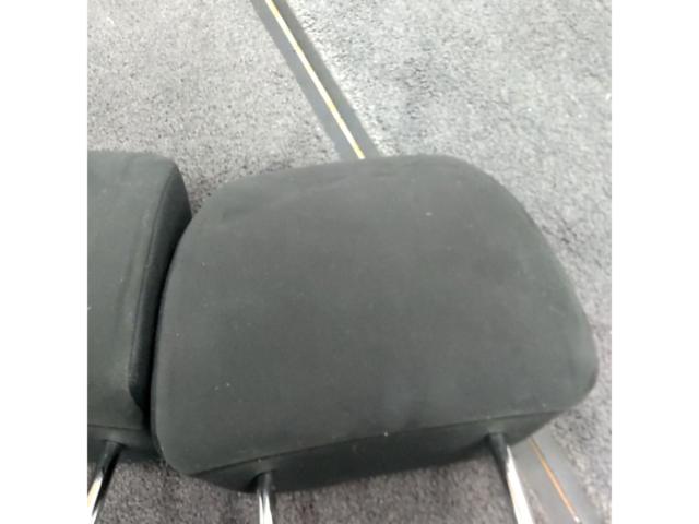 トヨタ 50系エスティマ 純正ヘッドレスト 2列目用