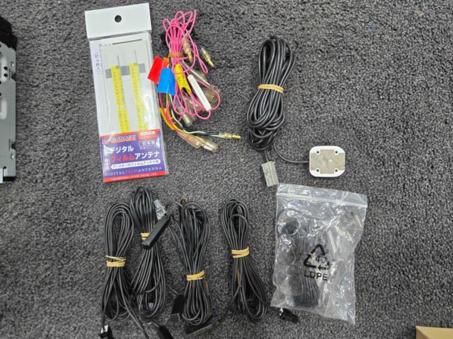 KENWOOD
MDV-S707
