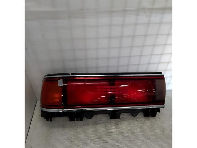 トヨタ 純正テールランプ【マークⅡ GX81 前期】