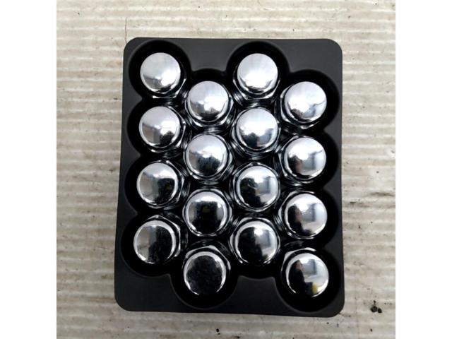 FIXED
Wheel nuts
25 mm
16 pieces