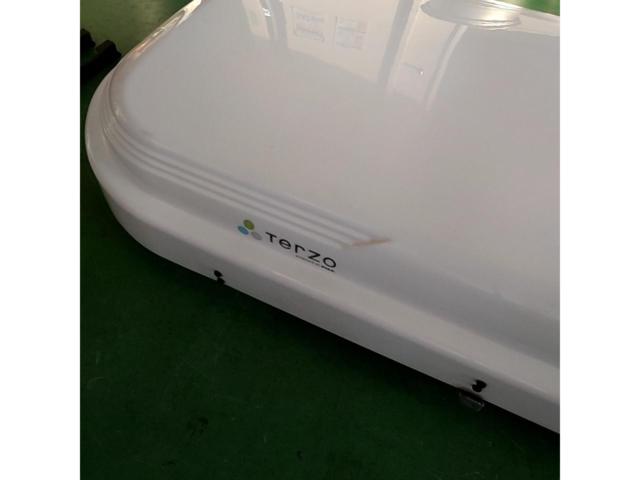TERZO
Lowrider
Roof box