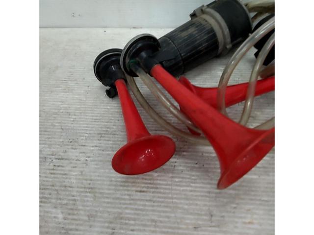 Unknown Manufacturer
6 stations
Horn