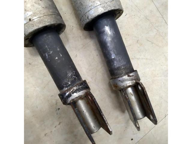 Wakeari
Unknown Manufacturer
Air suspension