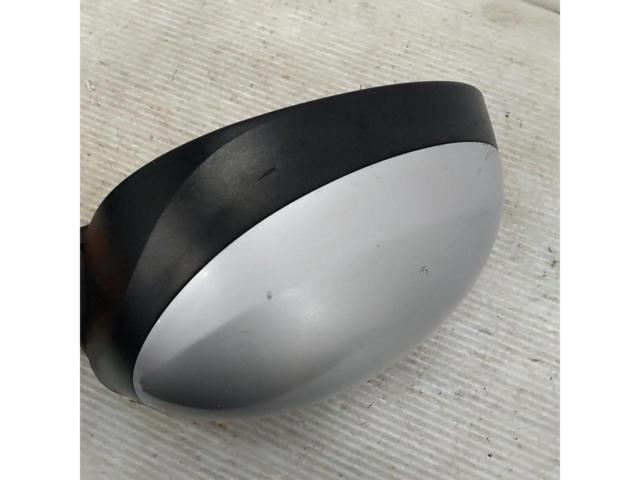 SUZUKI
Genuine door mirror
*Passenger side only* Suzuki
Lapin;