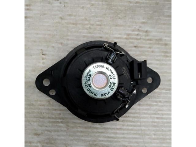 Toyota
Genuine dashboard speakers for 90 series
Voxy / Noah