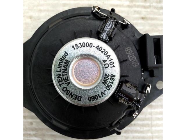 Toyota
Genuine dashboard speakers for 90 series
Voxy / Noah