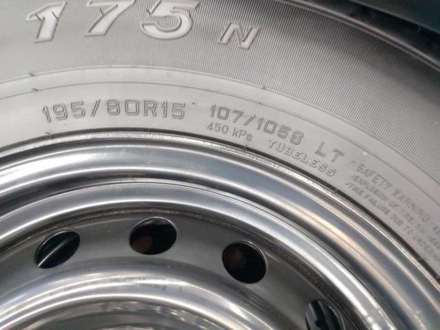 TOYOTA
Hiace 200 genuine steel wheels
+
DUNLOP
SP175N