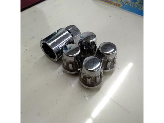 Unknown Manufacturer
Lock nut
HONDA spherical shape