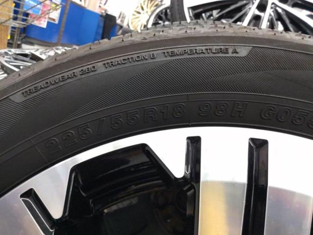 三菱 デリカD:5 中期 純正ホイール + YOKOHAMA GEOLANDER SUV G055